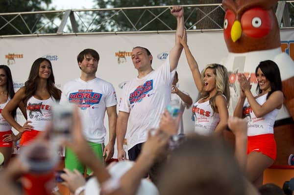 Hooters World Wing-Eating Championship Kicks Off in Panama City, Fla.